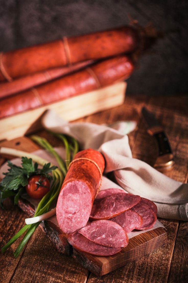 Nhũ hoá cho xúc xích/ chả lụa